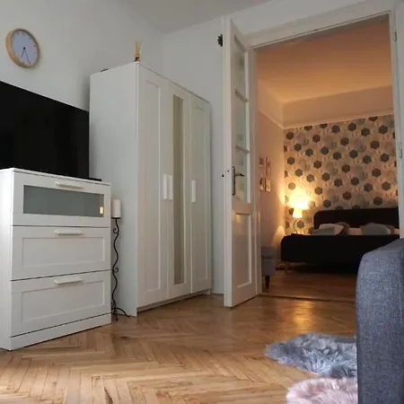 Anno Apartment
